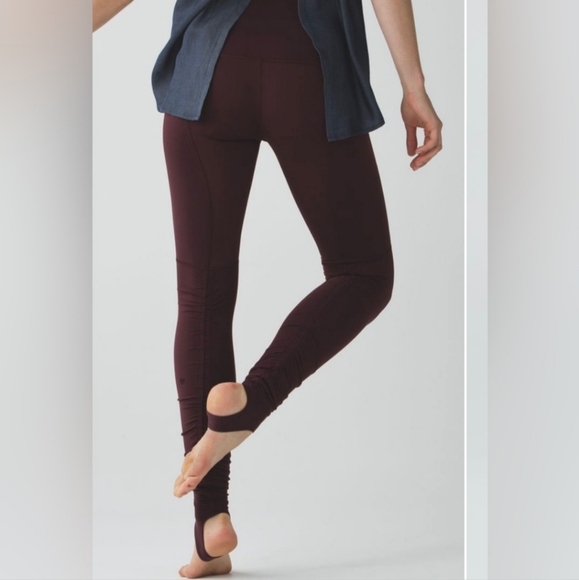 Lululemon Women's Wunder Under Stirrup Leggings Bordeaux Drama Pants Size 6. - Picture 4 of 12